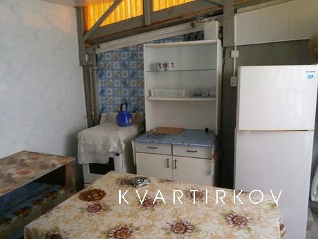 Room for rent in Genichesk, Henichesk - apartment by the day