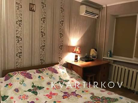 Двокімнатна квартира у моря, Чорноморськ (Іллічівськ) - квартира подобово