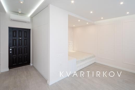 VIP apartments in Arcadia -200m from IBI, Odessa - apartment by the day