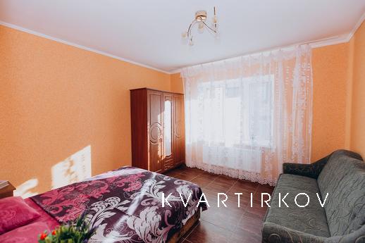 2kom.8 sleeping places.Novostroy.Harkov, Sumy - apartment by the day