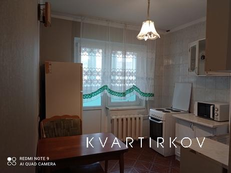 Rent 2-bedroom apartment close to the se, Yuzhny - apartment by the day