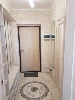 For rent studio apartment in a new build, Tyumen - apartment by the day