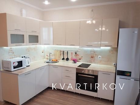 For rent studio apartment in a new build, Tyumen - apartment by the day