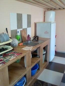 Rent inexpensive rooms by the sea, Chernomorsk (Illichivsk) - apartment by the day
