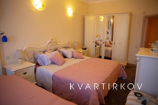 Центр оренда подобово 5-кімнатної видів, Київ - квартира подобово