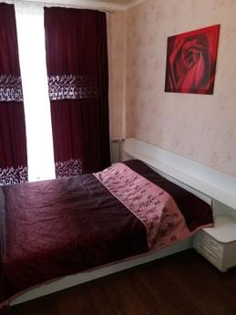 Daily 2 room apartment in Svetlovodsk. With furniture, beddi