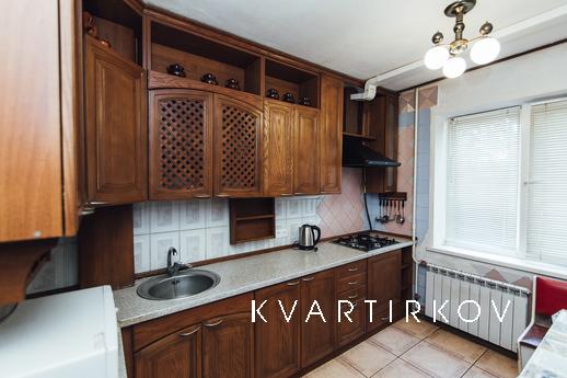 2 rooms on Ilyinskaya. 7place, Sumy - apartment by the day