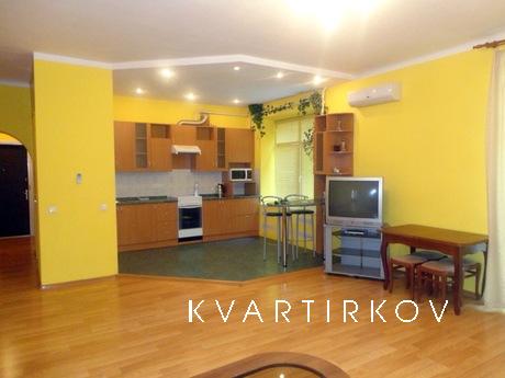 2-bedroom apartment in the center of Kiev. Studio An ideal p