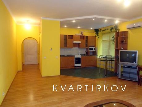 Квартира студио в центре Киева, Киев - квартира посуточно