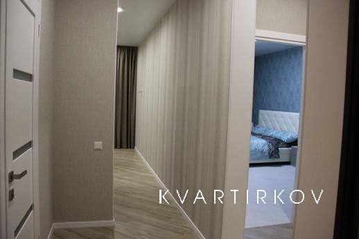Deluxe Apartment 4, Odessa - apartment by the day