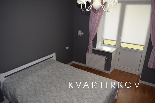Хороша двокімнатна квартира в новобудові, Ровно - квартира посуточно