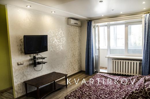 Apartment at the epicenter of the Dniepe, Dnipro (Dnipropetrovsk) - apartment by the day