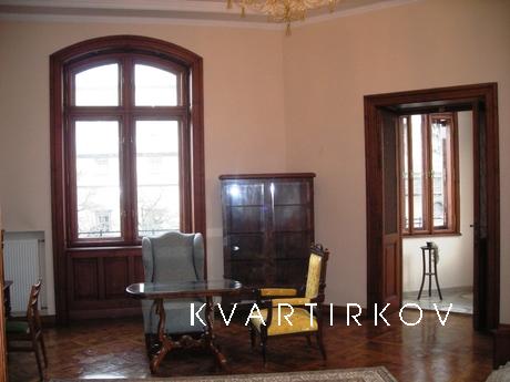 city ​​center, Lviv - apartment by the day