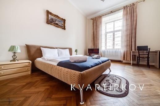 ROMANTIC Apartments-с балконом,ул Валова, Lviv - apartment by the day