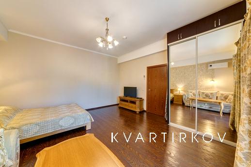 Делюкс апартаменты на берегу моря c басс, Геленджик - квартира посуточно