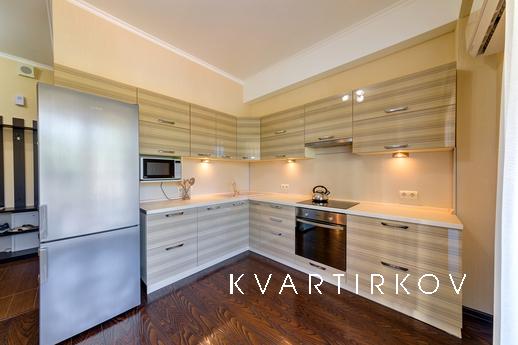 Делюкс апартаменты на берегу моря c басс, Геленджик - квартира посуточно