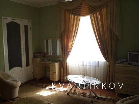 Відмінна 1 кімн. квартира у милому Одеському дворику на Дери