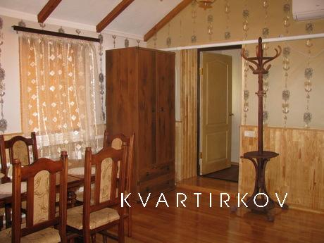 Classic-style apartment, Krivoy Rog - apartment by the day