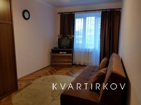 I offer for a comfortable stay 2KOM. separate apartment in t