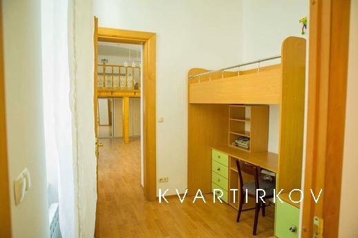 2-х комнатная квартира в центре Львова, Львов - квартира посуточно