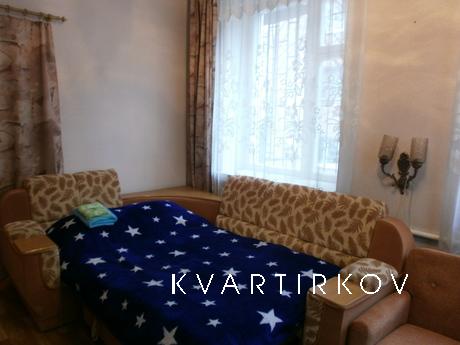 2-bedroom next to the station, Cherkasy - apartment by the day