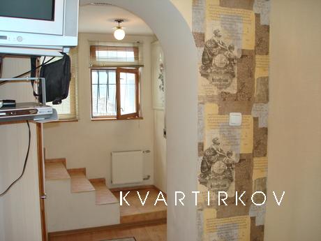 Rent a house in the center of Yalta from, Yalta - apartment by the day