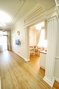 Baroque Terrace in Apartments, Poltava - apartment by the day
