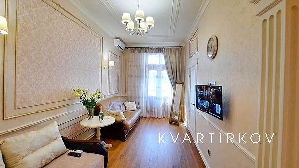 Baroque Terrace Alex Apartments 2-room apartment in the very