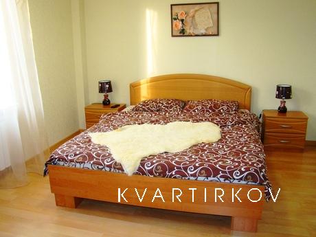 Center! 3 room Apartment! Wi-Fi!, Dnipro (Dnipropetrovsk) - apartment by the day