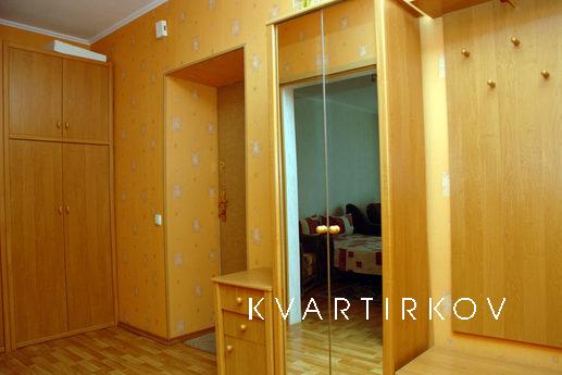 Daily rent apt. subway Left Bank, Kyiv - apartment by the day