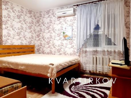 Сдам посуточно в центре люкс 3к, Кропивницкий (Кировоград) - квартира посуточно