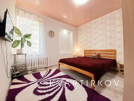 Rent 1-room apartment on the square of Bogdan Khmelnitsky. T