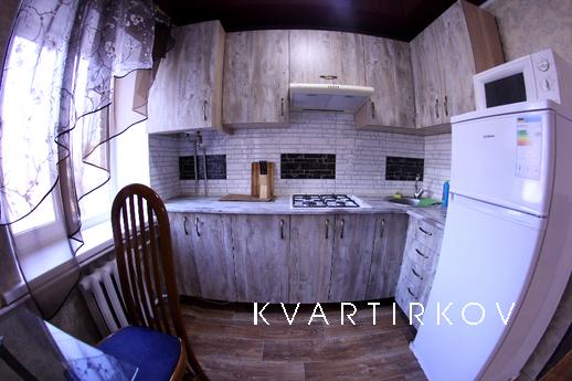 Rent 1k in the center by the day (half a, Kropyvnytskyi (Kirovohrad) - apartment by the day