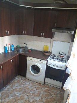 I rent my apartment in Leski, Mykolaiv - apartment by the day