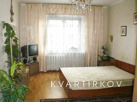 Daily rent, 1 room. apt. in Kiev close to Boryspil airport  