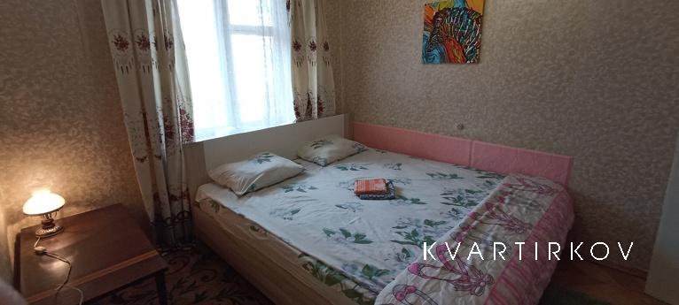 3-room o Left-bank, Kyiv - apartment by the day