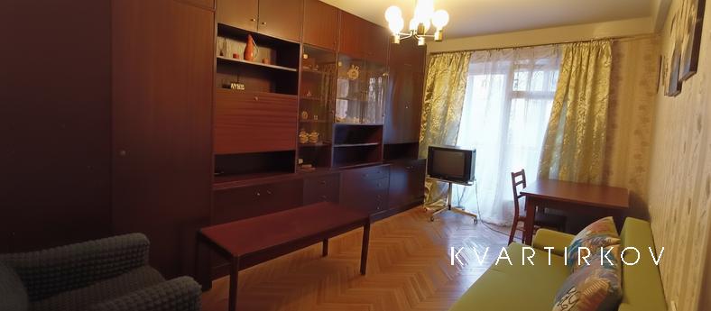 3-room o Left-bank, Kyiv - apartment by the day