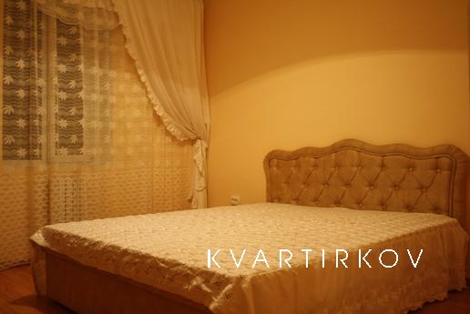 2-room apartment in the center-STATION, Dnipro (Dnipropetrovsk) - apartment by the day