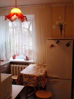 Уютная,очень тихая квартира на КПИ., Киев - квартира посуточно