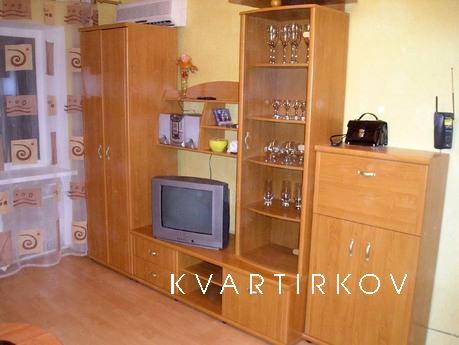 1 bedroom apartment in the heart of Odessa, the Polish angle