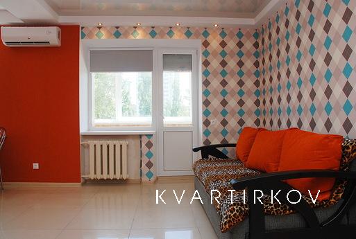 7 min. to the r/w station, Kyiv - apartment by the day