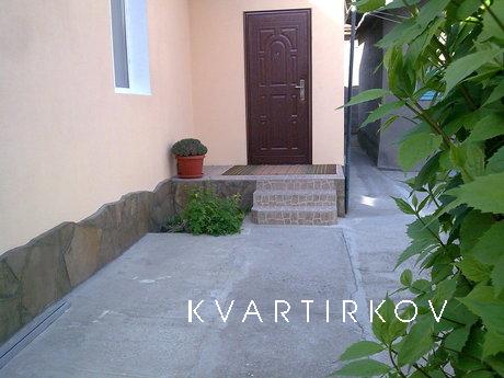 Rent one-room apartment in Alushta, Alushta - apartment by the day
