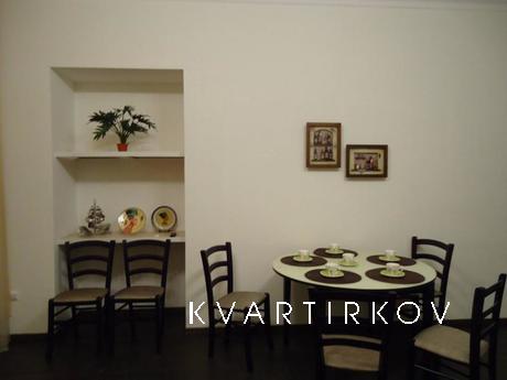 3 bedroom apartment for rent, Odessa - apartment by the day
