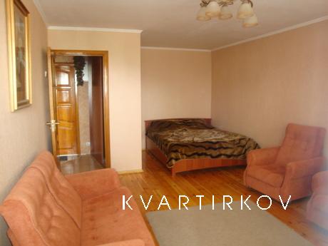 Rusanivka 1-bedroom, Kyiv - apartment by the day