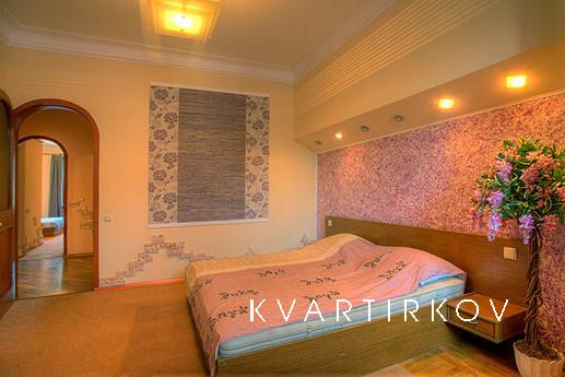 Rent an apartment in Kiev. Center., Kyiv - apartment by the day