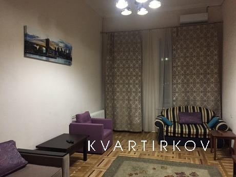 Luxury apartment in the Center!, Kyiv - apartment by the day