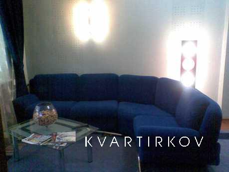 2-bedroom on Pushkinskaya St, Odessa - apartment by the day