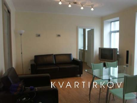 Daily rent apartments in the historical center of Kiev
 st. 
