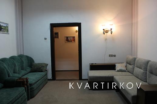 2-room apartment on Independence, Kyiv - apartment by the day