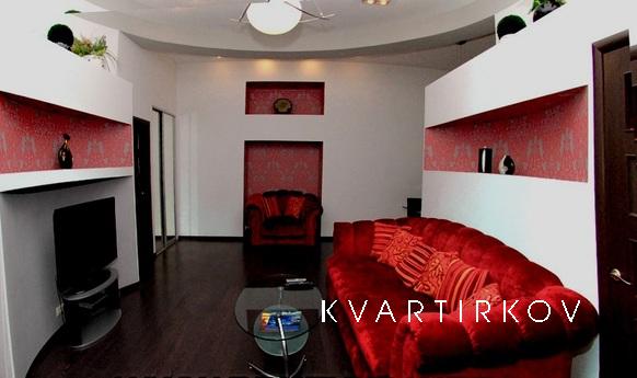 Luxury apartment with Jacuzzi Center, Kyiv - apartment by the day